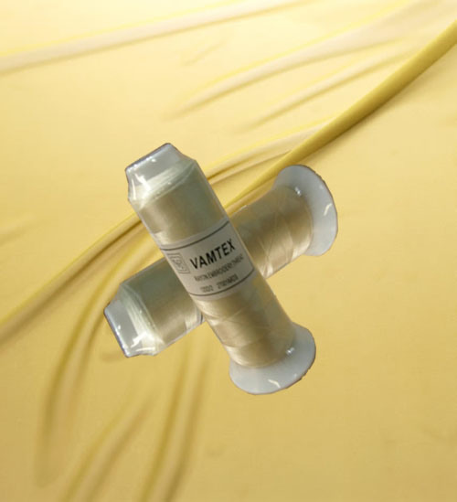 Hilo de bordar de ray&oacute;n 100%