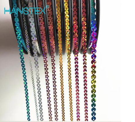 Venta al por mayor de Pet cinta Spangle 3mm 4mm 5mm para la máquina de lentejuelas de bordado lentejuela CD de alta calidad característica de soporte de plomo Material de origen tipo Paillette en carr