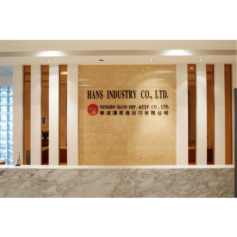 Hilo de bordar de ray&oacute;n 100%