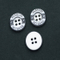 Botón de poliéster de 4 agujeros de nuevo diseño (S-034)
